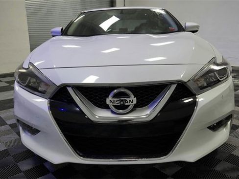 Used 2017 Nissan Maxima 3.5 SV image 2