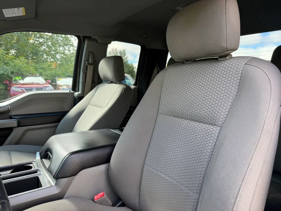 Used 2019 Ford F150 XLT w/ Equipment Group 302A Luxury AWD/4WD image 13