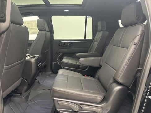 New 2026 Chevrolet Suburban RST w/ RST Capability Package AWD/4WD image 29