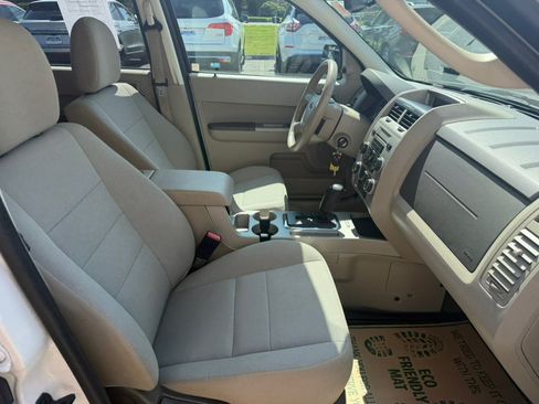 Used 2012 Ford Escape XLT AWD/4WD image 32