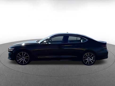 Used 2025 Genesis G70 2.5T image 12