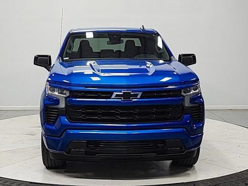 Used 2023 Chevrolet Silverado 1500 RST w/ Protection Package AWD/4WD image 2
