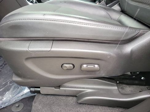 Used 2022 Buick Encore Preferred w/ Safety Package FWD image 12