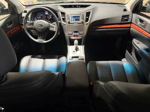 Used 2012 Subaru Outback 2.5i Limited AWD/4WD image 8