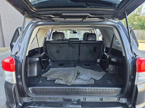 Used 2010 Toyota 4Runner SR5 w/ Convenience Pkg AWD/4WD image 27