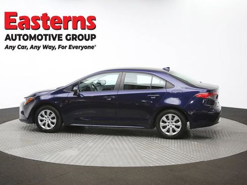 Used 2022 Toyota Corolla LE image 61