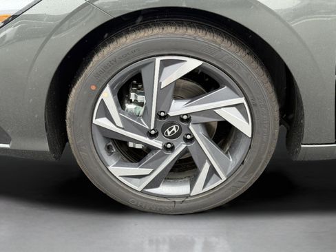 New 2025 Hyundai Elantra Sport image 37