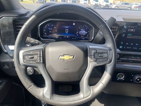 Used 2023 Chevrolet Silverado 1500 LT AWD/4WD image 27