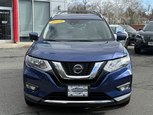 Used 2019 Nissan Rogue SL image 2