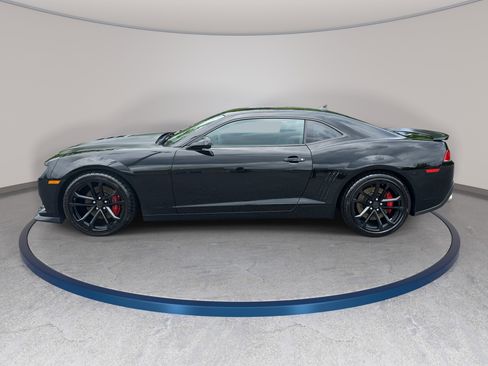 Used 2015 Chevrolet Camaro SS w/ SS Performance Package RWD image 8