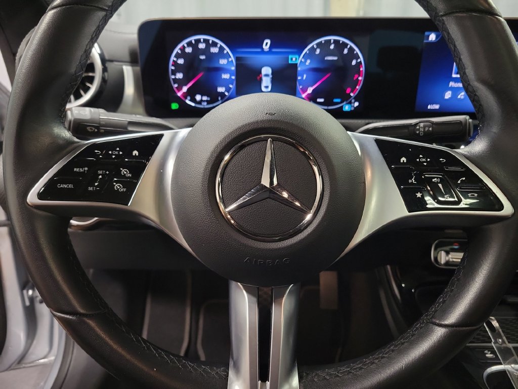 Used 2025 Mercedes-Benz CLA 250 4MATIC image 24