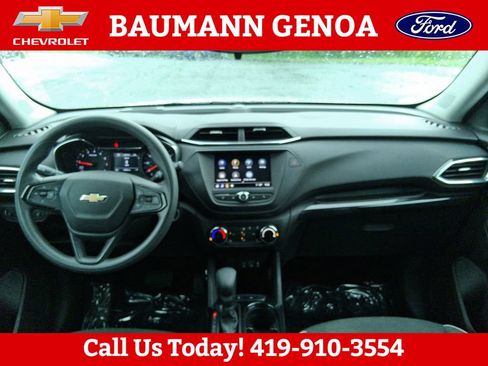 Used 2023 Chevrolet TrailBlazer LT FWD image 14