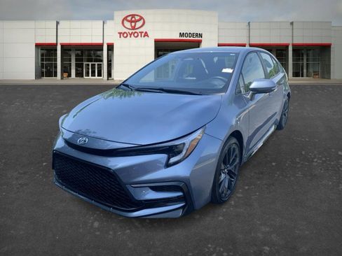 Certified 2025 Toyota Corolla SE FWD image 1