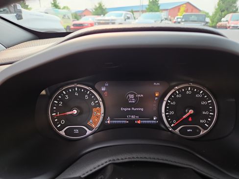 Used 2021 Jeep Renegade Limited AWD/4WD image 4