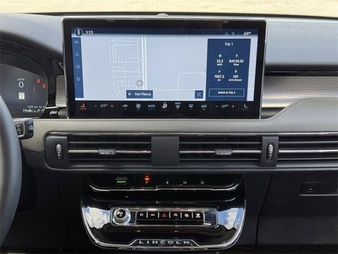 Used 2023 Lincoln Corsair FWD image 21