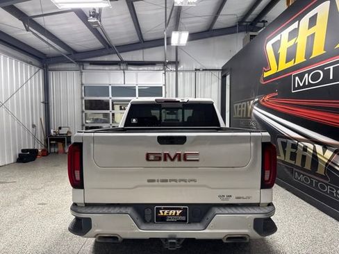 Used 2021 GMC Sierra 1500 SLT w/ SLT Premium Plus Package AWD/4WD image 14