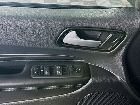 Used 2022 Dodge Durango SXT w/ Blacktop Package image 25