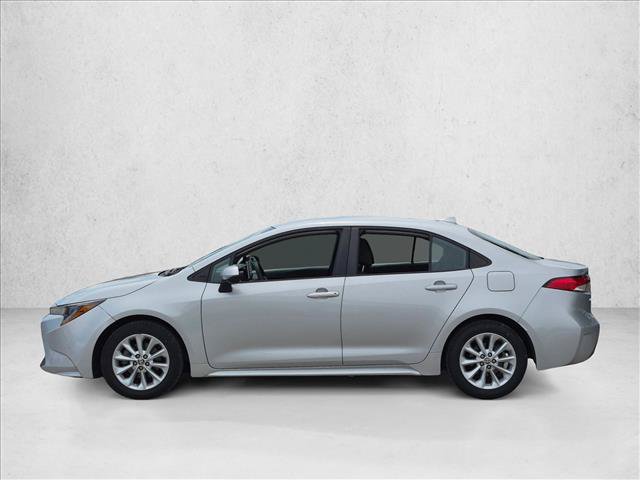 Used 2021 Toyota Corolla LE w/ LE Convenience Package FWD image 8