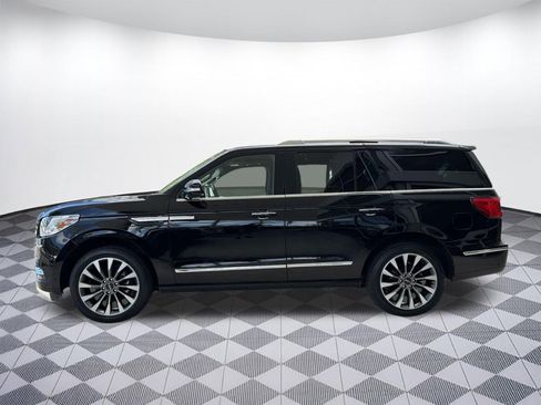 Used 2021 Lincoln Navigator Reserve w/ Luxury Package image 2