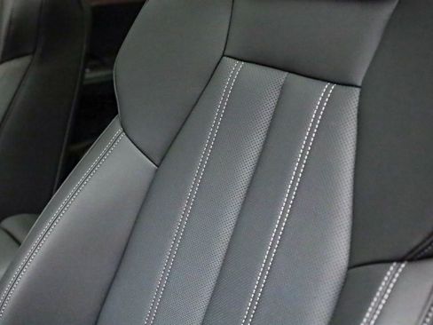 New 2025 Audi Q6 e-tron Premium Plus AWD/4WD image 24