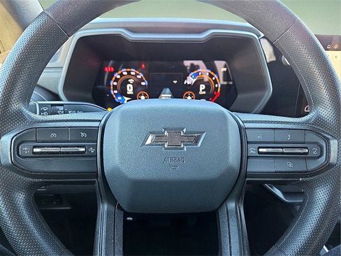 Used 2024 Chevrolet Colorado Trail Boss w/ Technology Package image 24