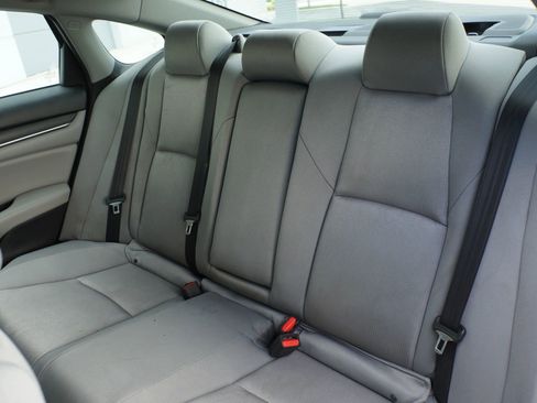 Used 2019 Honda Accord LX image 29