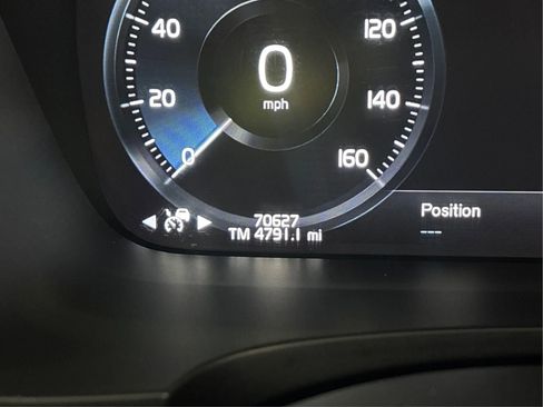 Used 2018 Volvo S90 T6 Inscription image 48