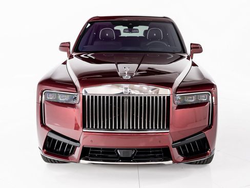 Used 2025 Rolls-Royce Cullinan image 8