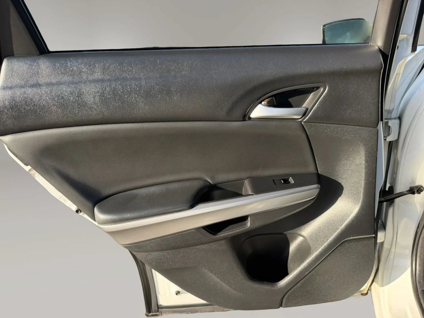 Used 2015 Honda Crosstour EX image 12