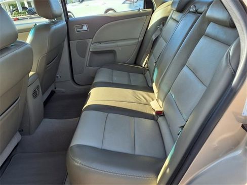 Used 2007 Mercury Montego Luxury image 7