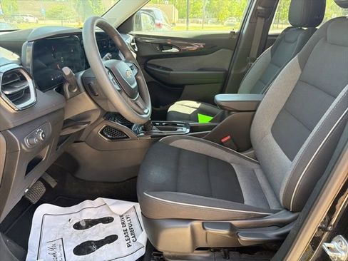 Certified 2025 Chevrolet TrailBlazer LT AWD/4WD image 19