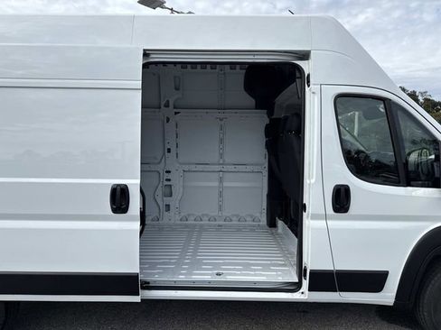 New 2026 RAM ProMaster 3500 w/ Convenience Group image 13