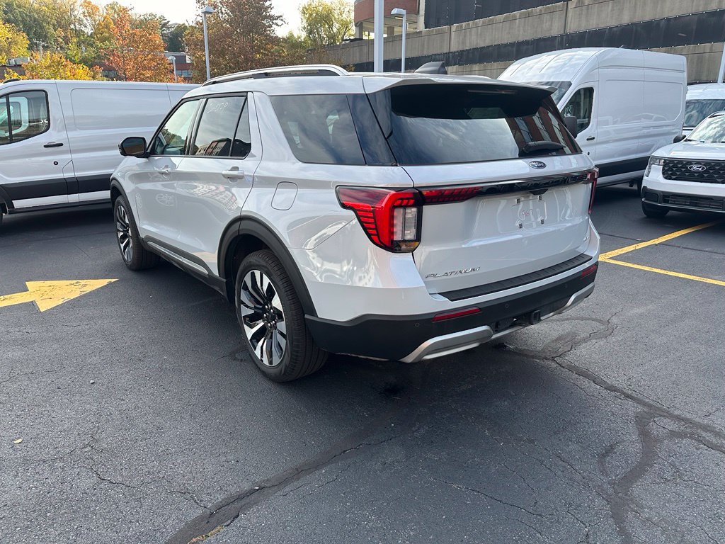 Used 2026 Ford Explorer Platinum w/ LUX Leather Package AWD/4WD image 7