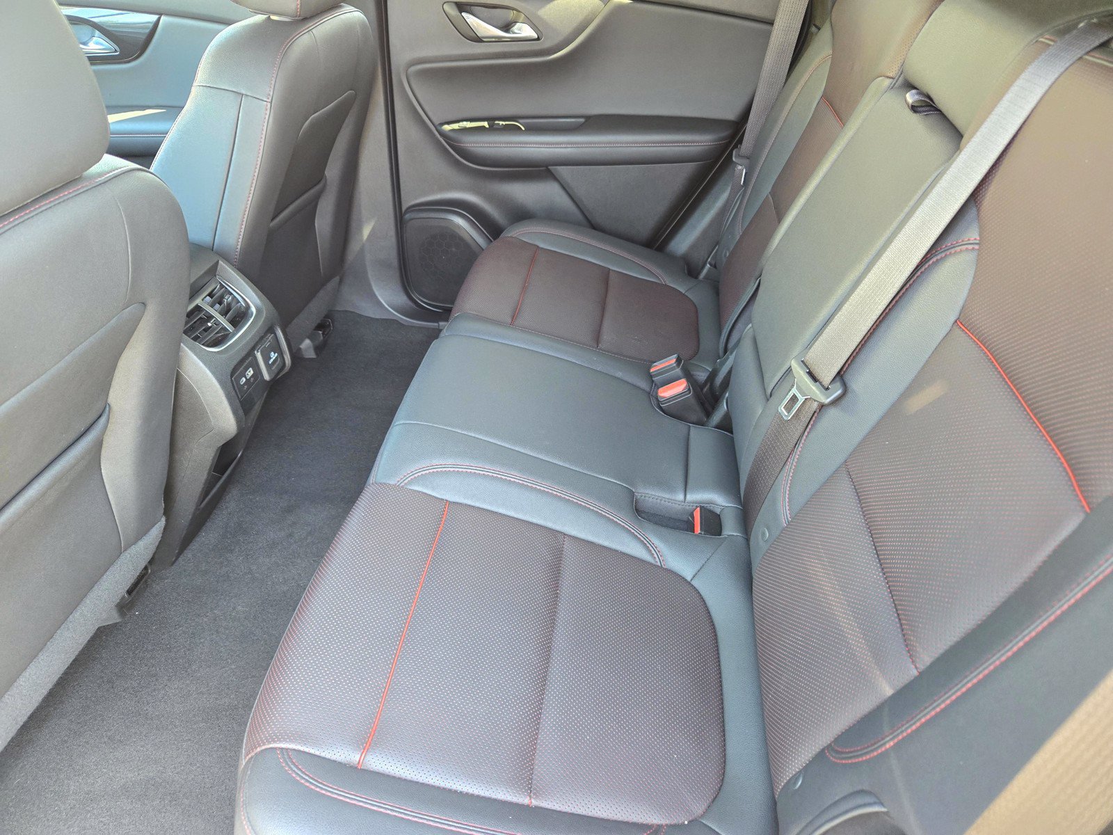 Used 2023 Chevrolet Blazer RS w/ Driver Confidence II Package FWD image 11