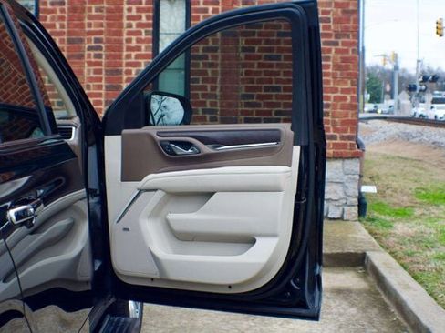 Used 2023 GMC Yukon Denali image 40