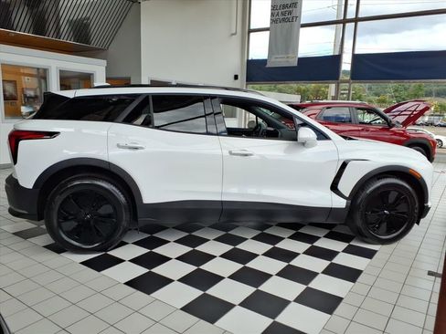 New 2025 Chevrolet Blazer EV LT AWD/4WD image 6