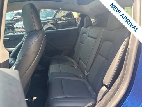 Used 2024 Tesla Model Y Long Range AWD/4WD image 14