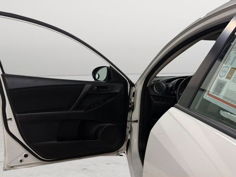 Used 2011 MAZDA MAZDA3 i Sport FWD image 14