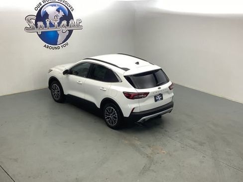 New 2025 Ford Escape Base w/ Class II Trailer Tow Package image 10