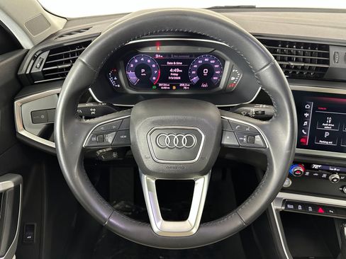Used 2019 Audi Q3 2.0T Premium w/ Convenience Package AWD/4WD image 9