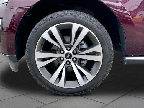 Used 2021 Ford Expedition Max Limited AWD/4WD image 11