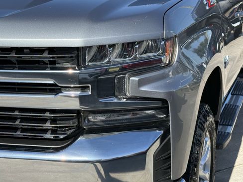 Used 2020 Chevrolet Silverado 1500 LT w/ Texas Edition image 11