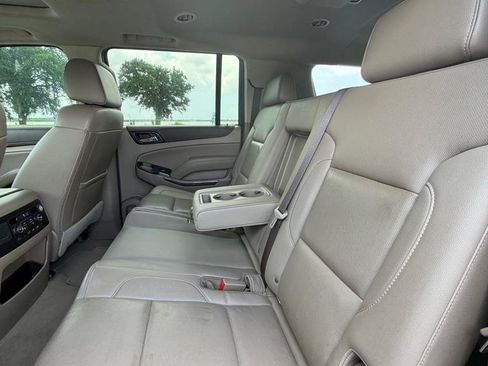 Used 2019 GMC Yukon XL SLT w/ Open Road Package RWD image 12