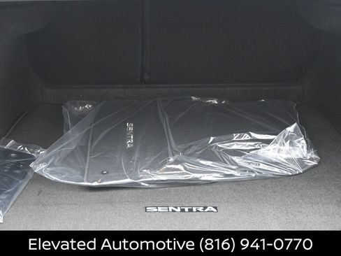 Certified 2025 Nissan Sentra SR w/ SR Premium Package FWD image 11