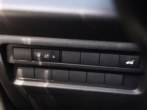 Used 2024 Mitsubishi Outlander SE FWD image 22