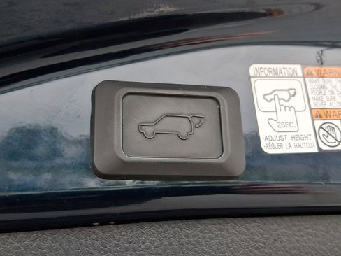 Used 2017 Toyota RAV4 XLE image 31