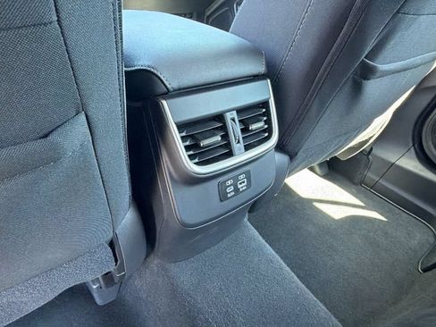 Used 2025 Subaru Legacy Premium AWD/4WD image 17