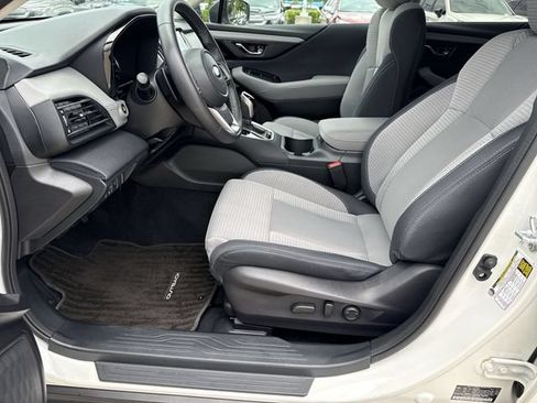 Certified 2025 Subaru Outback Premium AWD/4WD image 18