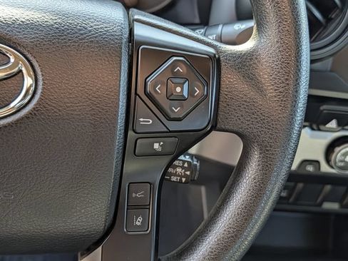 Used 2022 Toyota Tacoma SR RWD image 16