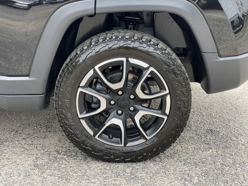 Certified 2024 Jeep Compass Trailhawk w/ Trailhawk Elite Group AWD/4WD image 55